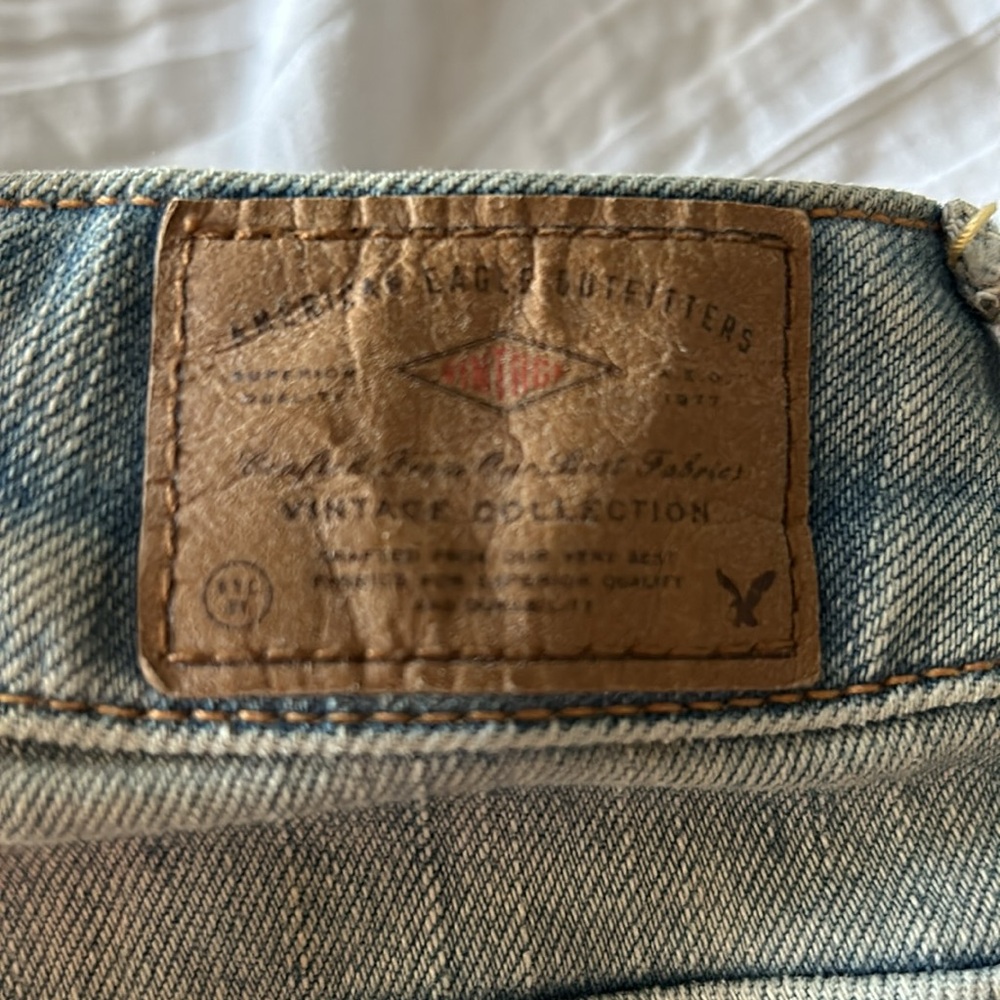 American eagle - Picture 2 of 4